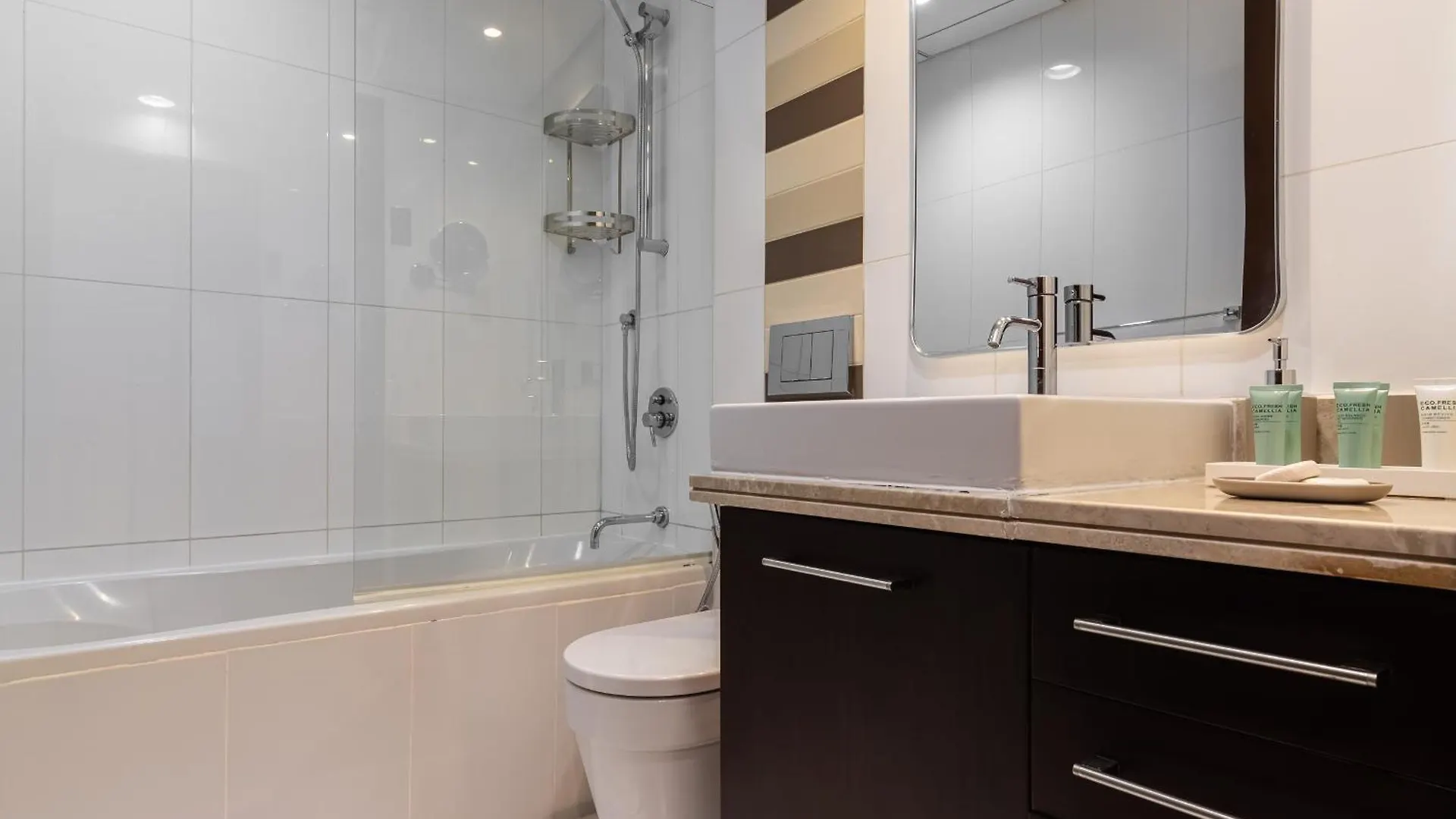 Apartment Kinfolk Homes - No 1 Family Stay, Partial Burj Khalifa Fountain View Dubai United Arab Emirates